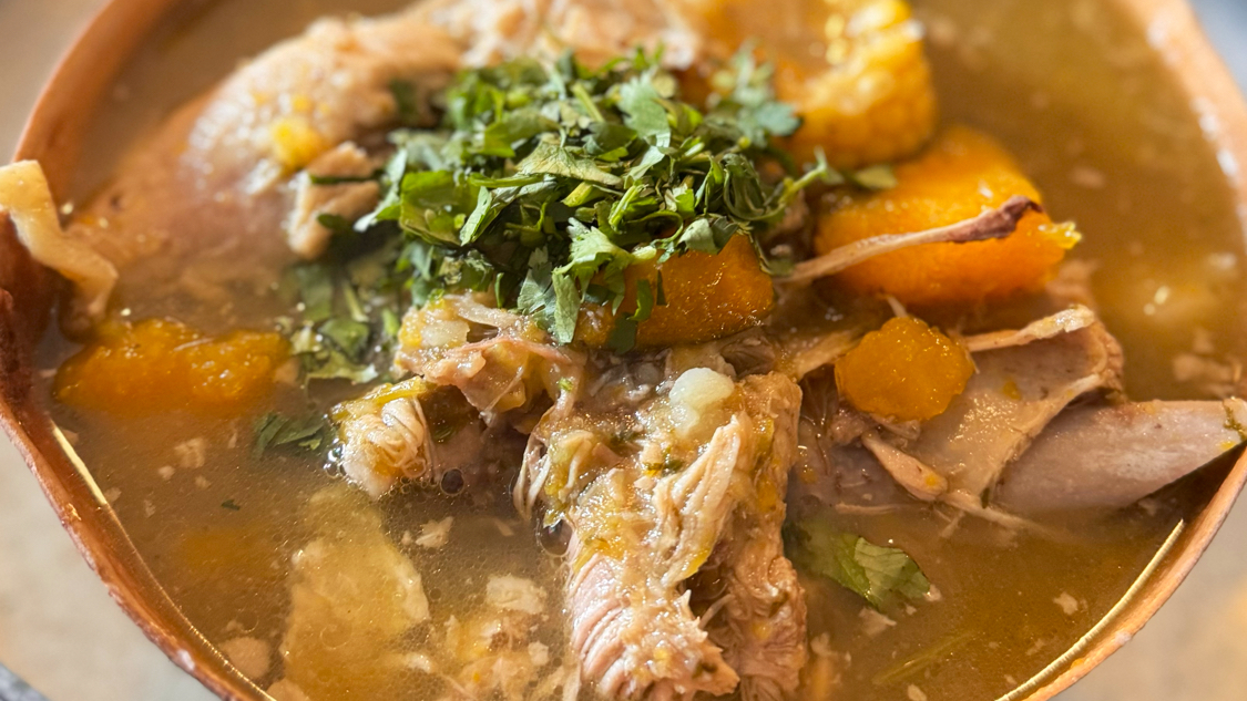 Tabueno305-La Gringa De La Butifarra